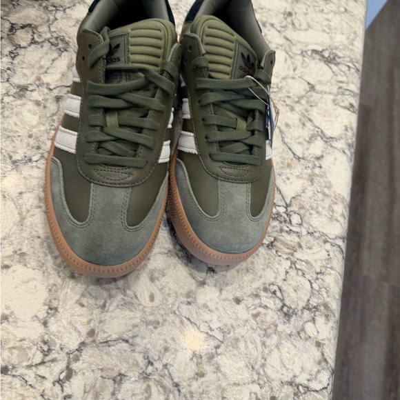 adidas Men’s Olive Green Samba XLG Classic Sneakers men’s size 10 W 11 - Picture 2 of 8